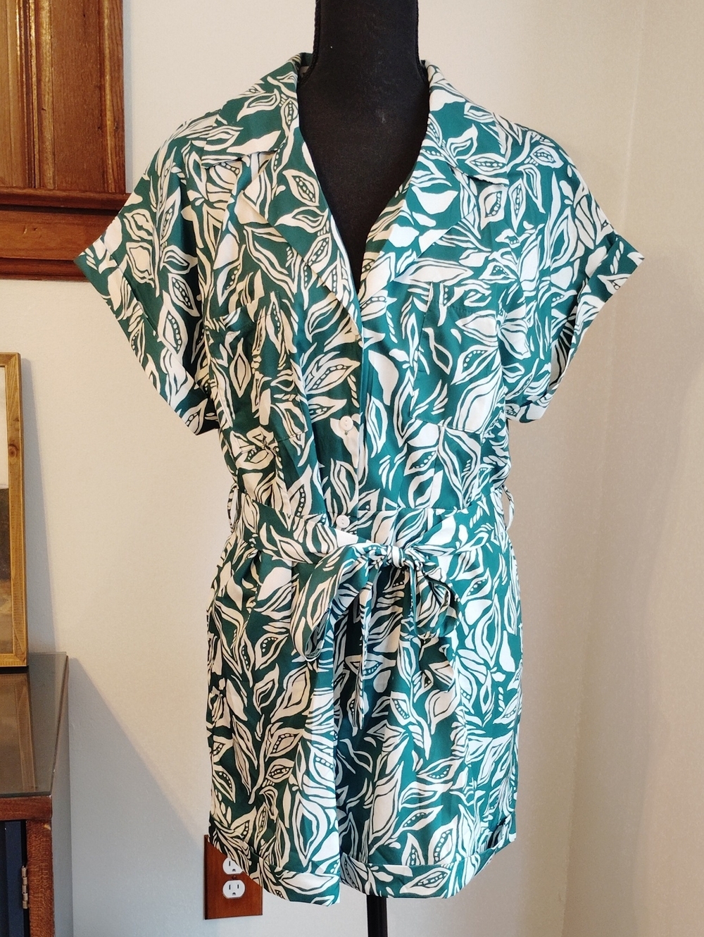 SHEIN Green and White Leaf-Print Tie-Waist Romper